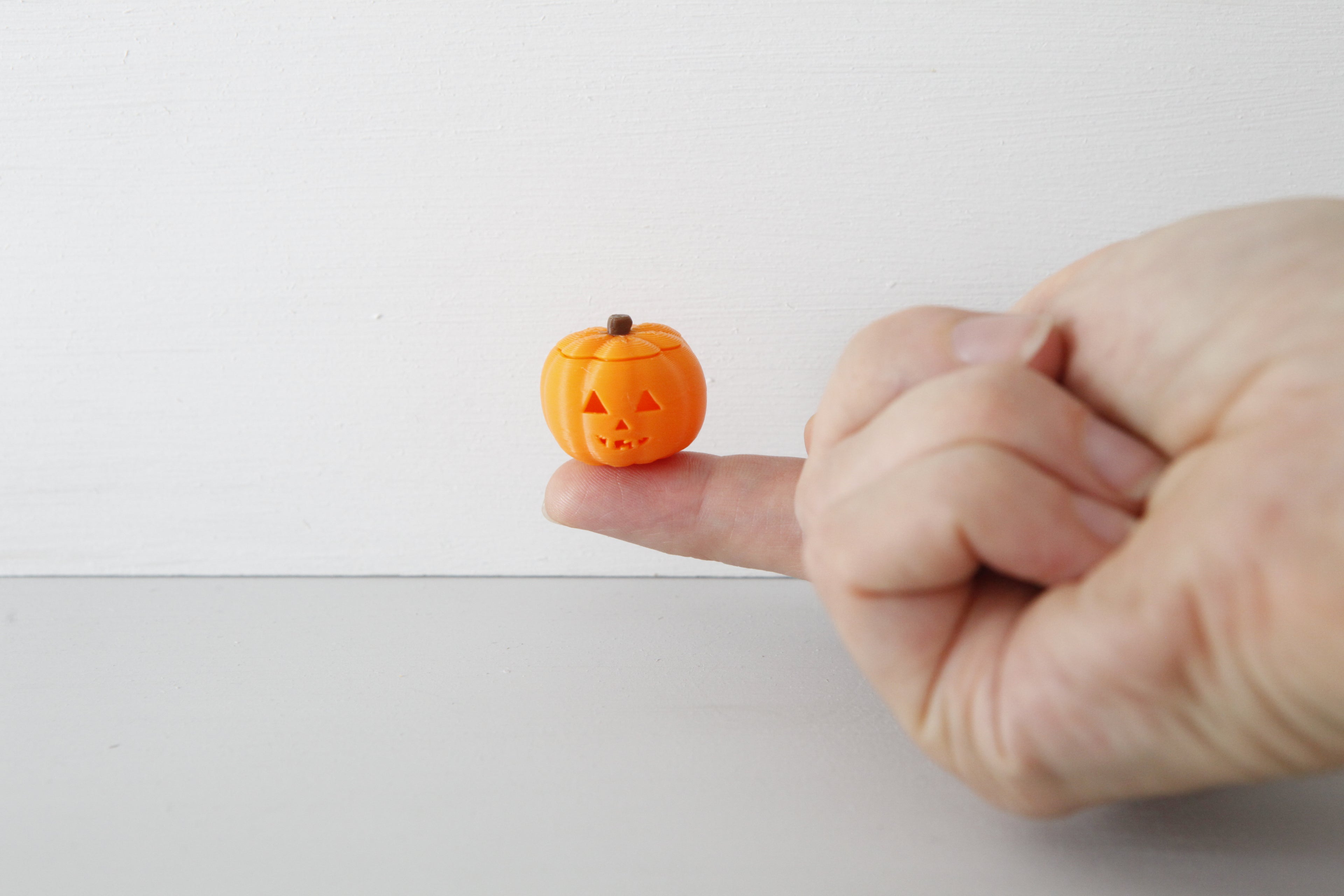 Miniatur Leuchtkürbis