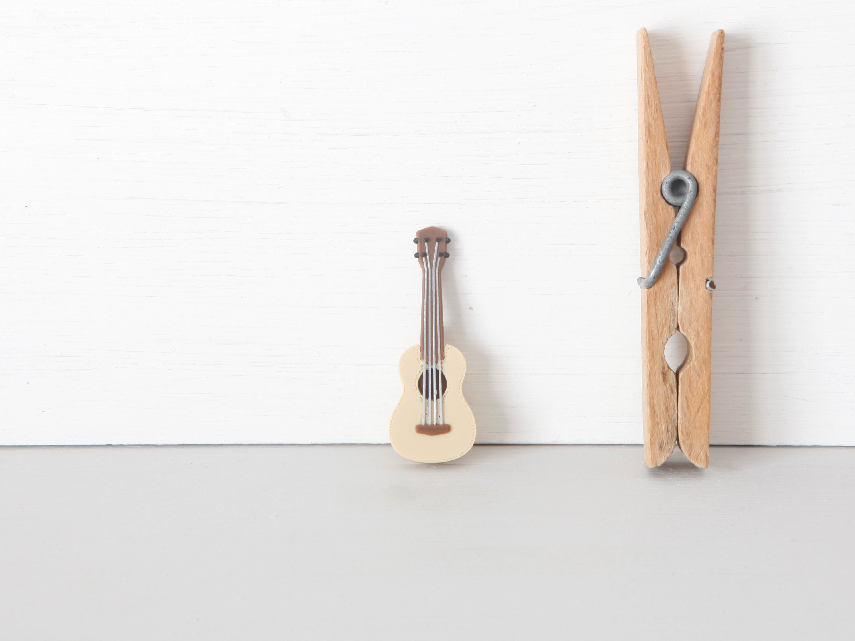 Miniatur Gitarre