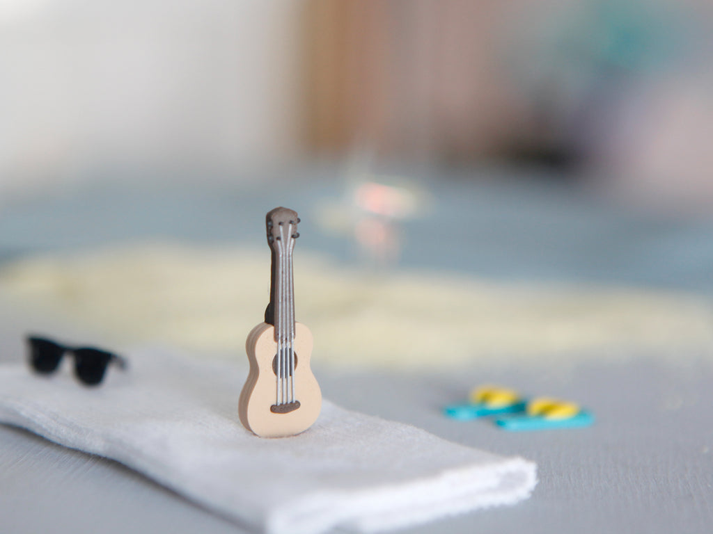 Miniatur Gitarre