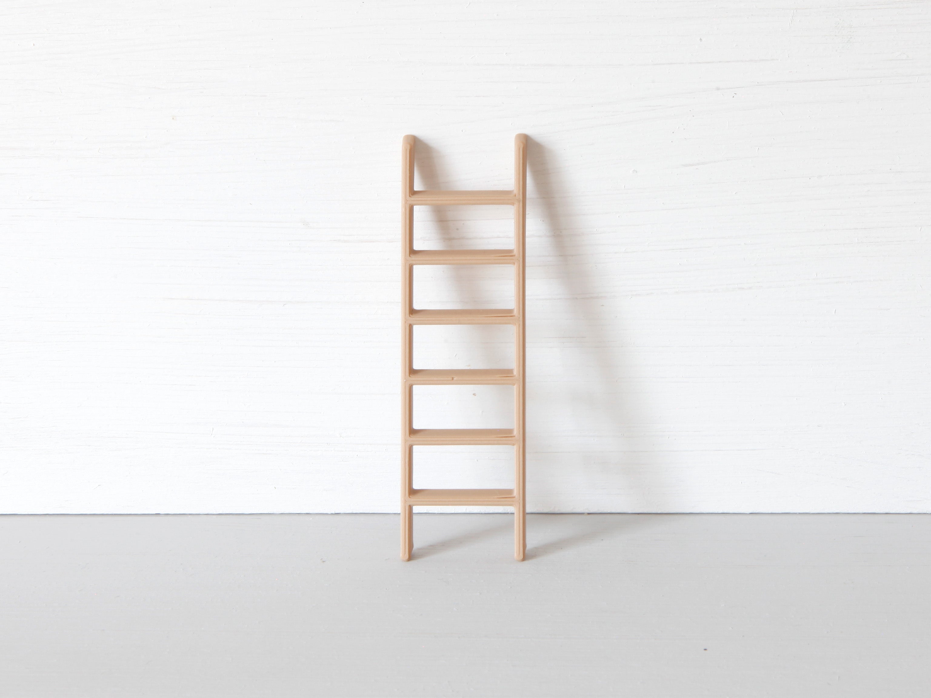 Miniatur Leiter für die Wichteltür