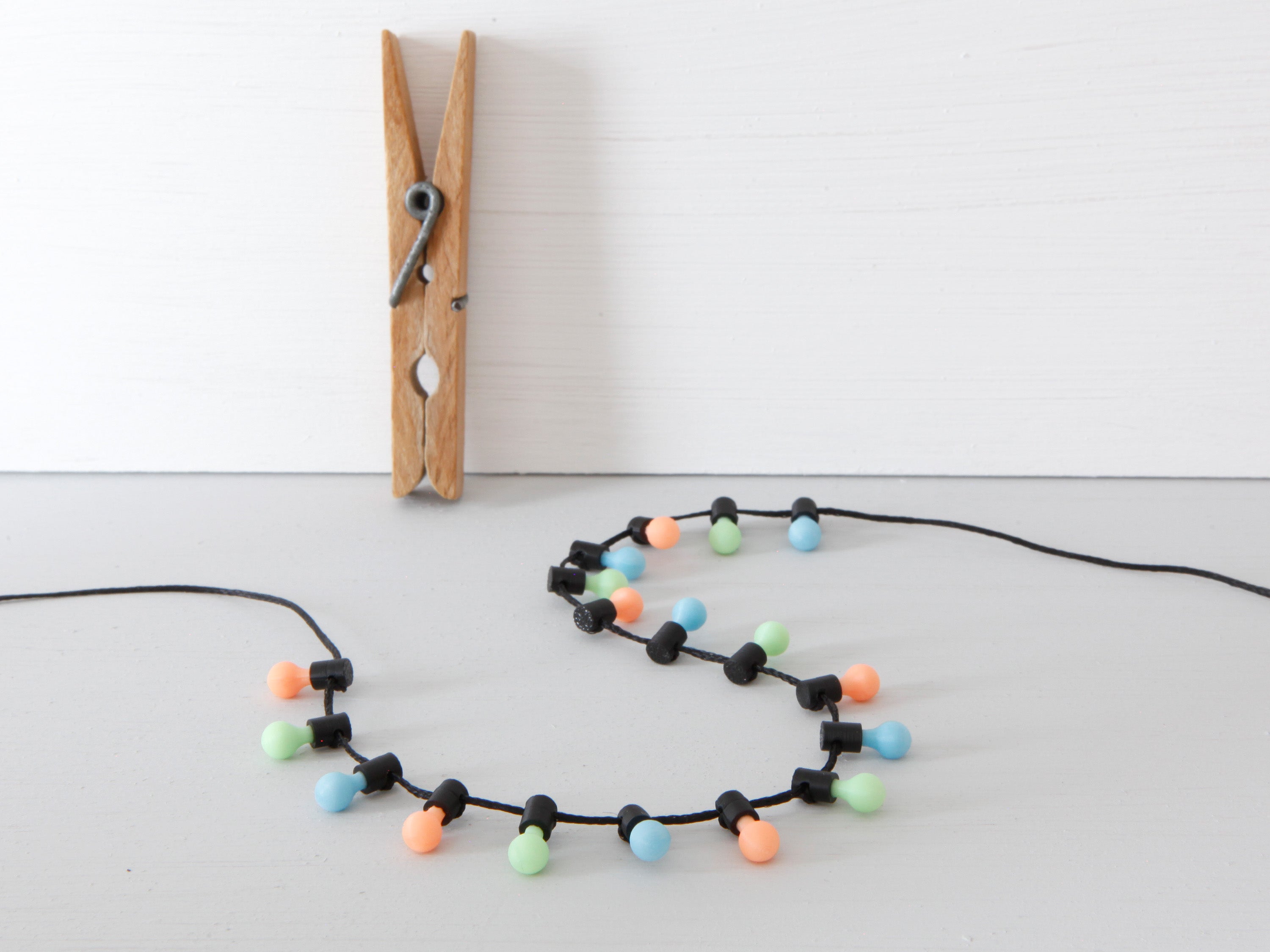 Miniatur Lichterkette für die Wichteltür