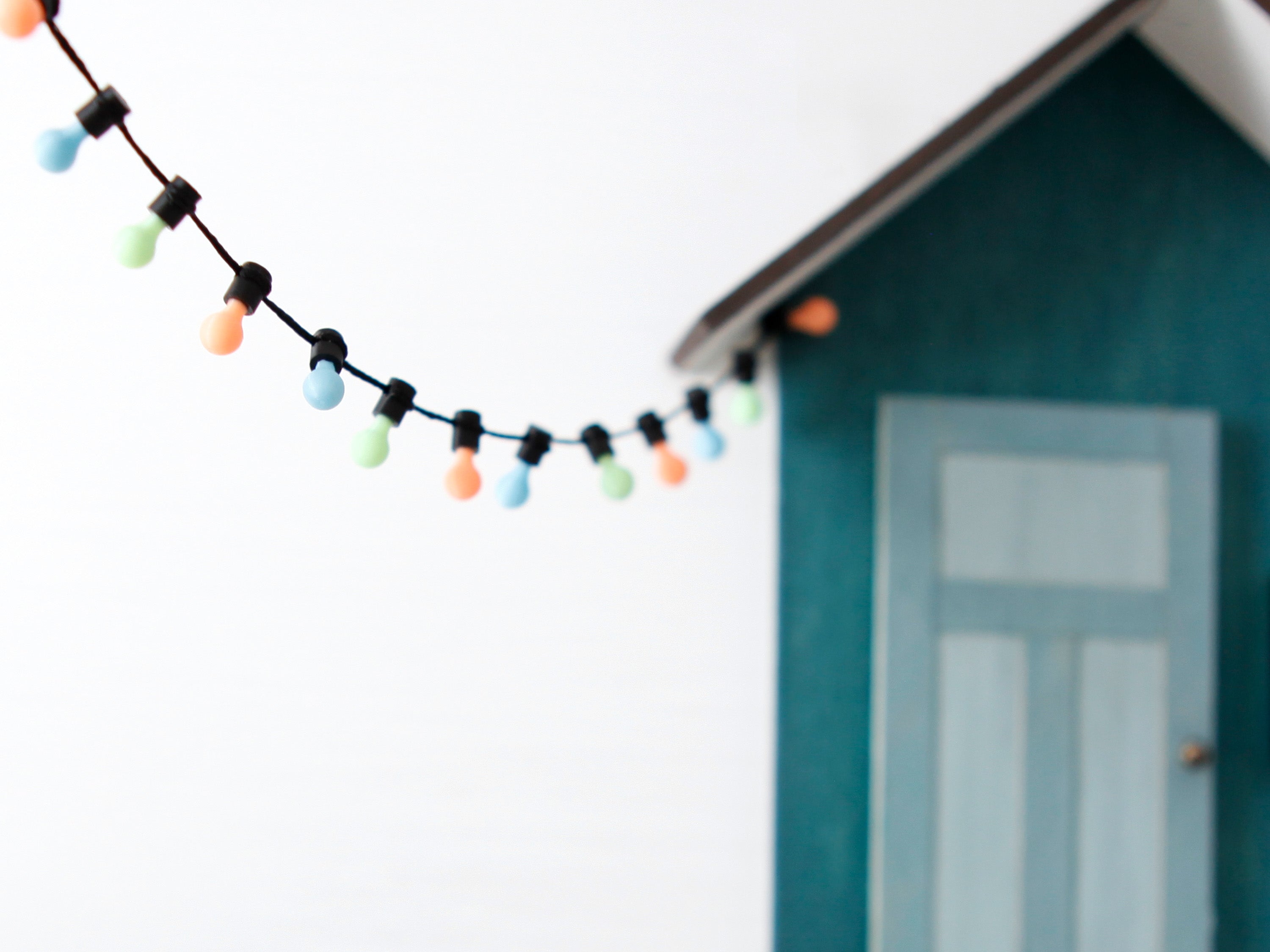 Miniatur Lichterkette für die Wichteltür