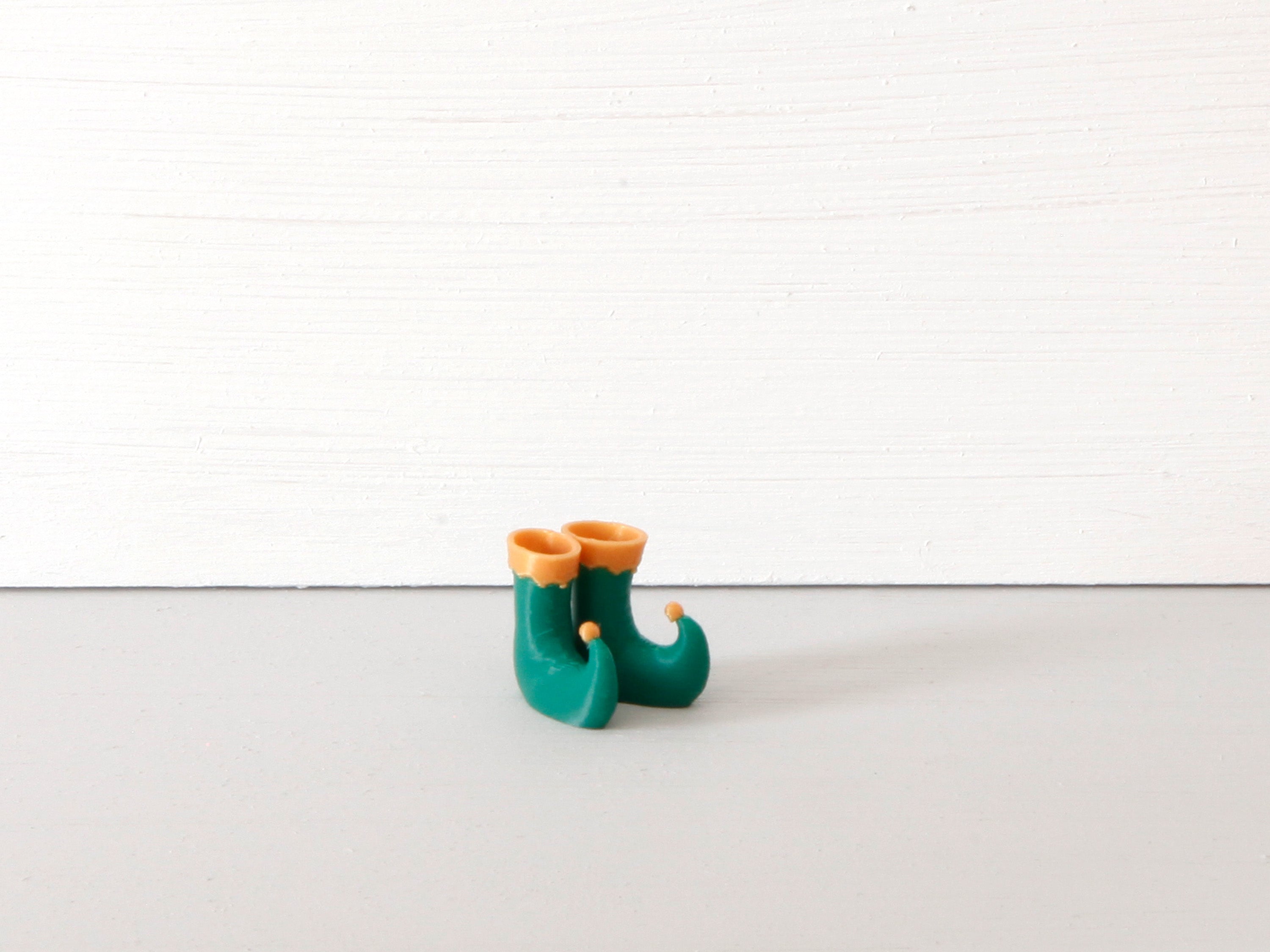 Miniatur Stiefel für die Wichteltür